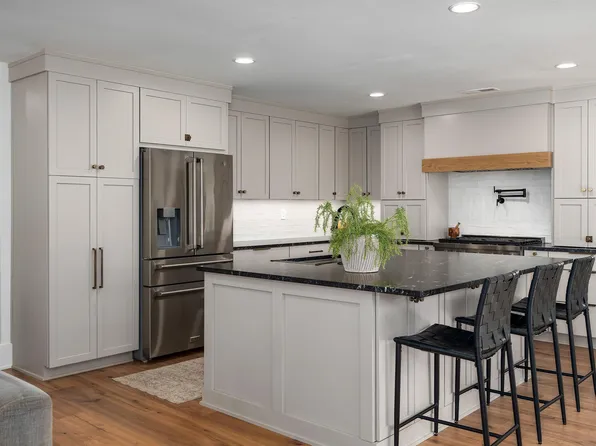 141 McClure Dr, Wilsonville, AL 35186