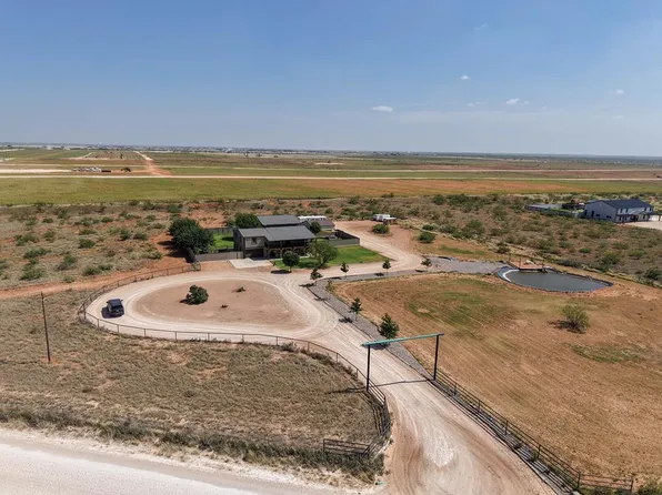 437 County Road 411, Seminole, TX 79360