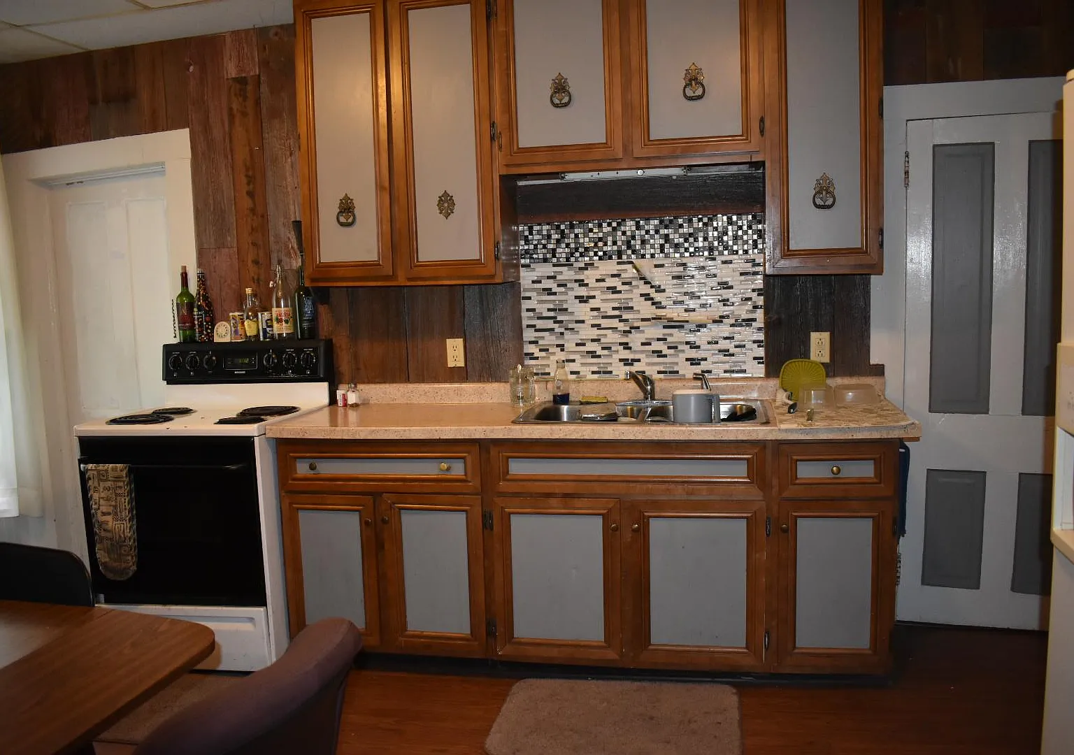 1 bed, 1400 sqft, $550 — Photo 2