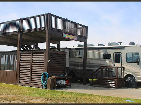 1471 Van Sant, Gilchrist, TX 77617