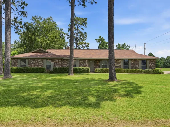 103 Robin Hood Dr, Petal, MS 39465