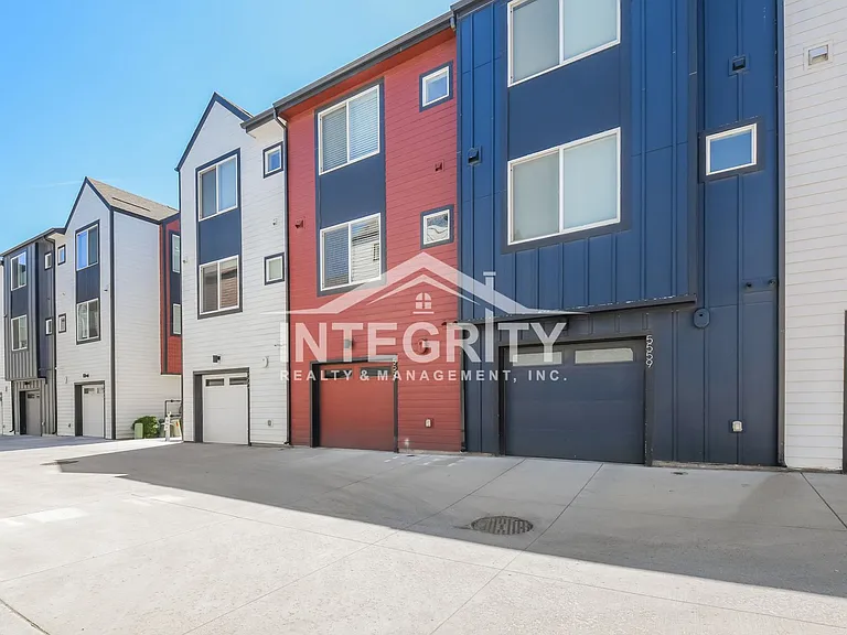 5557 W 10th Ave — Photo 33