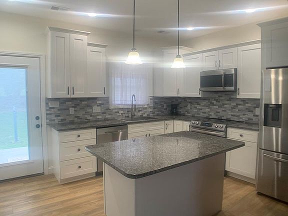 4th image of 2157 Buckingham Sq