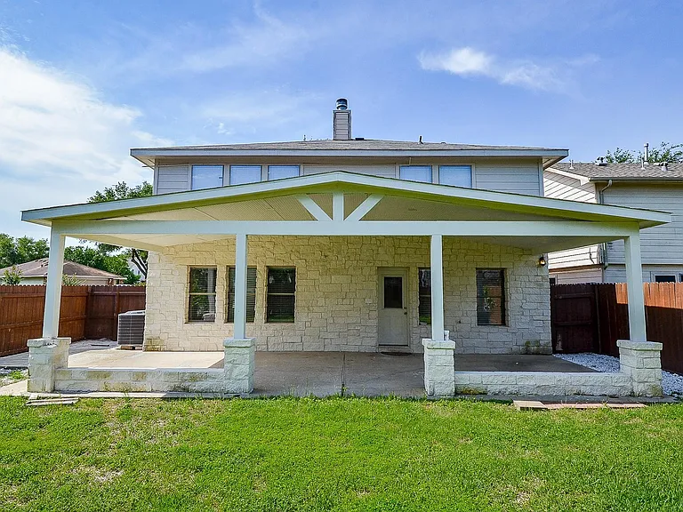 13410 Cricklewood Creek Ln — Photo 31