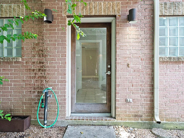 2154 Arabelle St — Photo 13