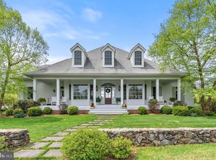 34321 Foxwood Ln, Bluemont, VA 20135