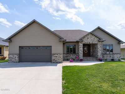2331 43rd Ave S, Grand Forks, ND, 58201