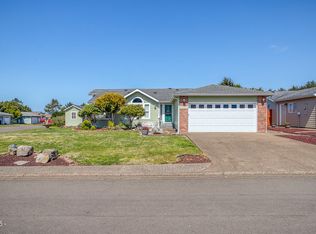 1170 SW Ocean Hills Dr, Waldport, OR 97394