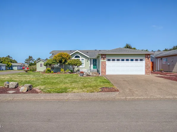 1170 SW Ocean Hills Dr, Waldport, OR 97394