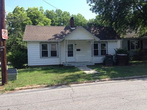 1st image of 517 W Terrell St