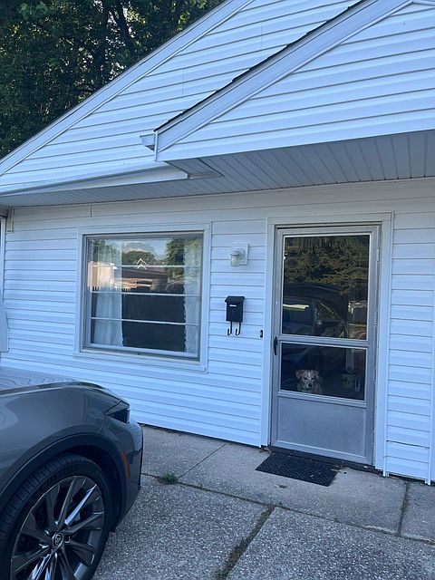 1st image of 1133 Allen Ave #1135