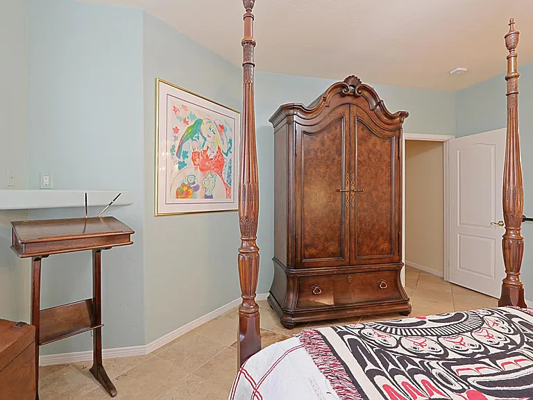 6747 E Eagle Feather Rd — Photo 18