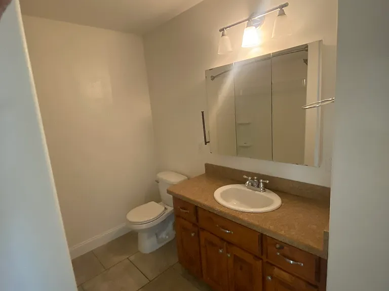 2216 Annie Baxter Ave — Photo 5