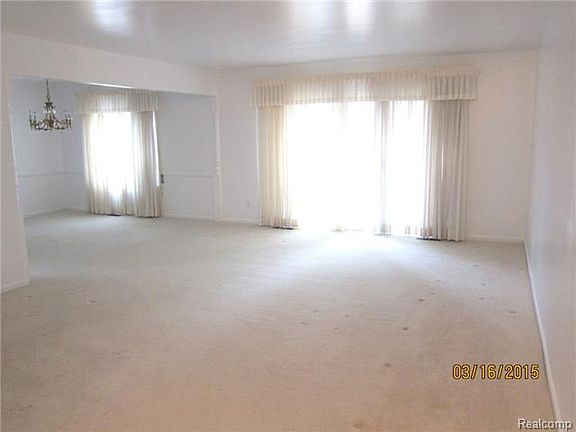 2nd image of 2434 Mulberry Sq