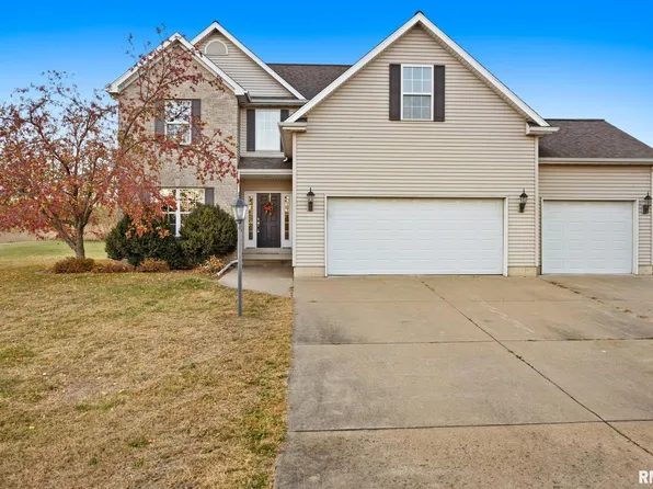13921 N River Crest Dr, Chillicothe, IL 61523