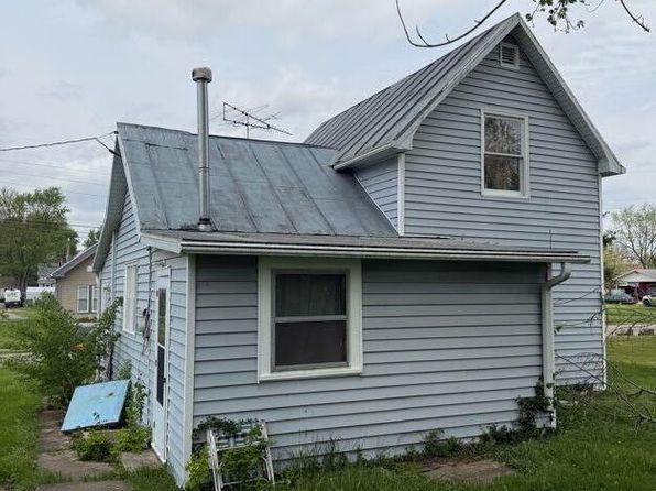 111 Hamilton St, New Holland, OH 43145