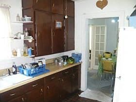 5th image of 2045 42nd St