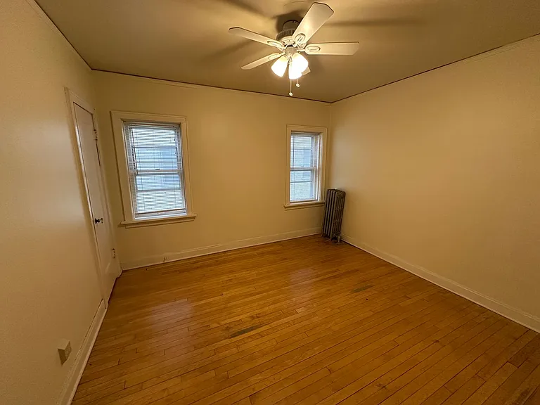 3825 N Oakland Ave — Photo 19