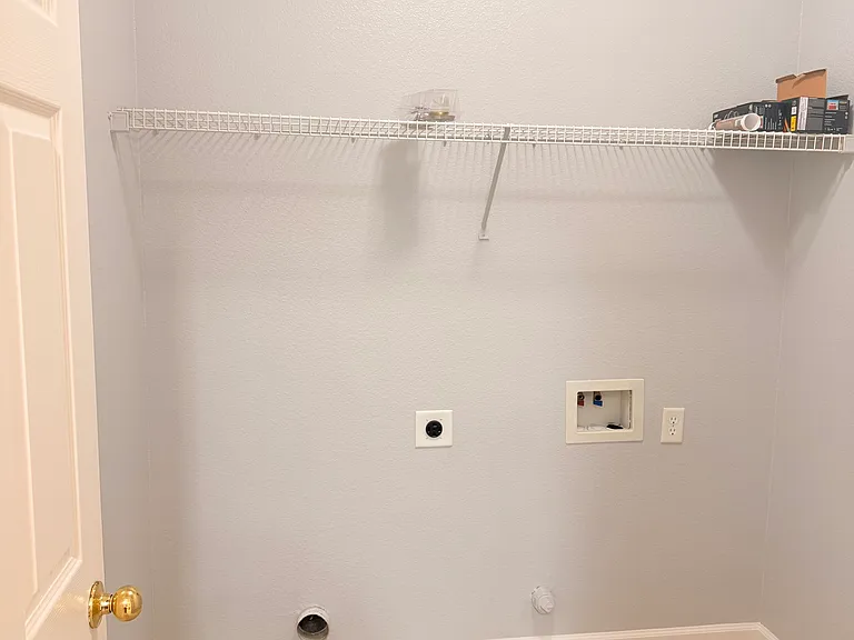 1786 Gibson Ave — Photo 17