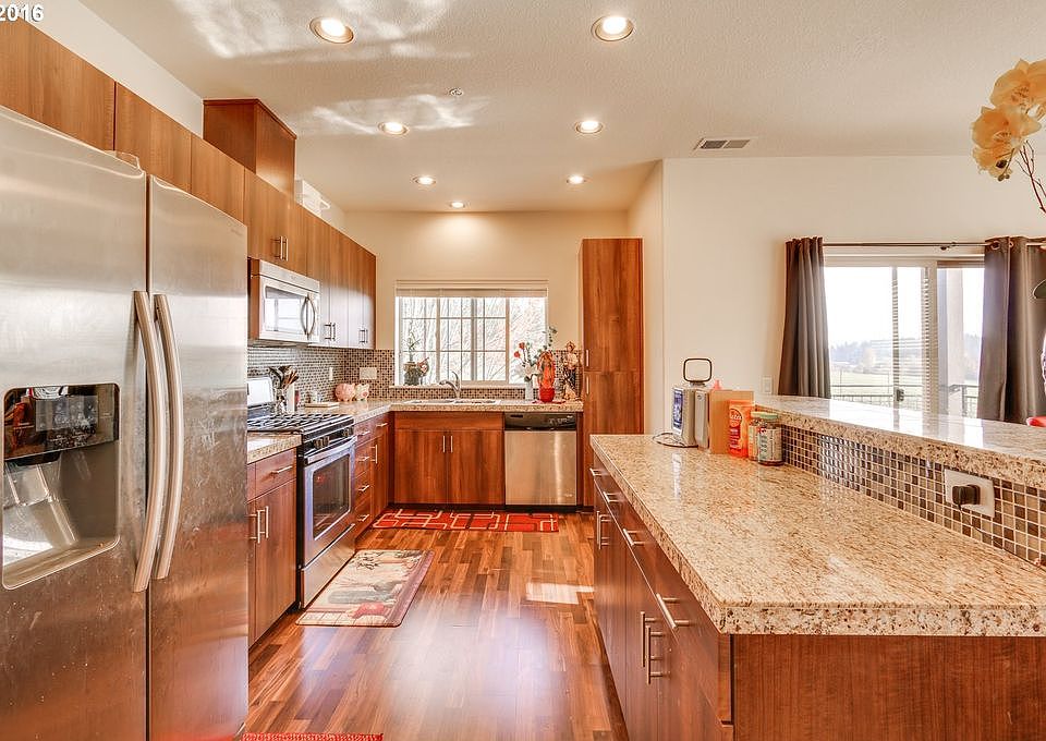 2nd image of 16 Pinewood Dr