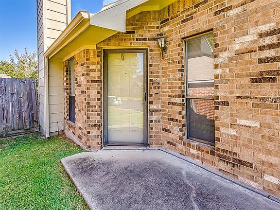 4th image of 1117 Morningside Ct