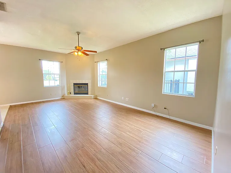 3708 Molona Dr — Photo 8