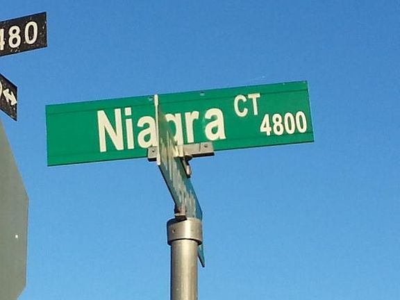 5th image of 4808 Niagra Ct