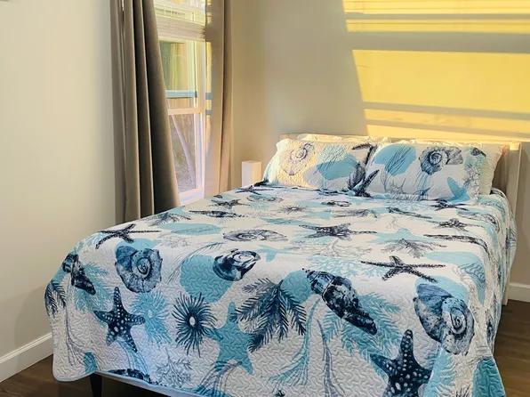 (undisclosed Address), Saint Petersburg, FL 33705