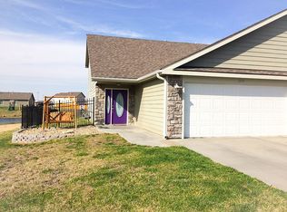 2614 Buttonwood Dr, Manhattan, KS 66502