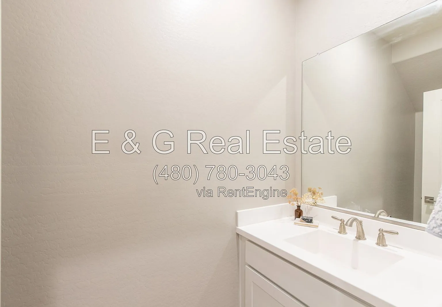 3 bed, 2.5 bath, 1828 sqft, $3,100 — Photo 4