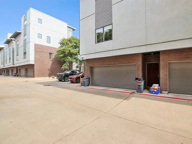 1702 S Lamar Blvd #3 — Photo 26