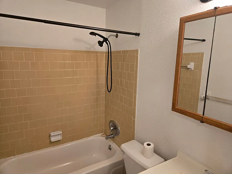 408 E Kentucky Ave — Photo 8