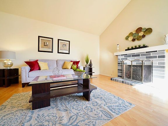 2nd image of 1197 Theoden Ct
