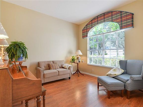 5th image of 5116 Twin Creeks Dr