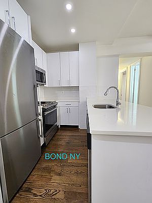 2nd image of 156 E 37th St APT 3B
