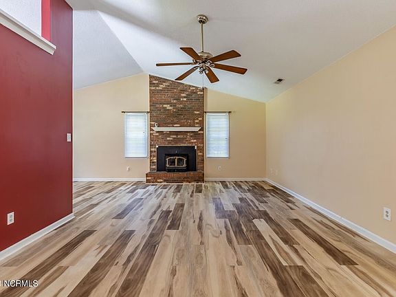 5th image of 436 Candlewood Dr