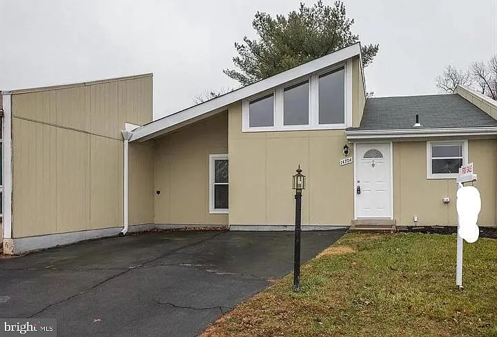 14704 Wycombe St — Photo 1