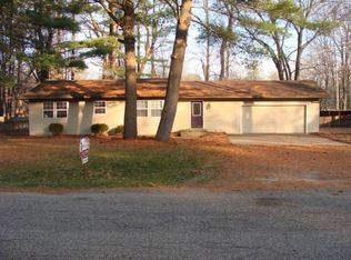 582 W Camp Rd, Sanford, MI 48657