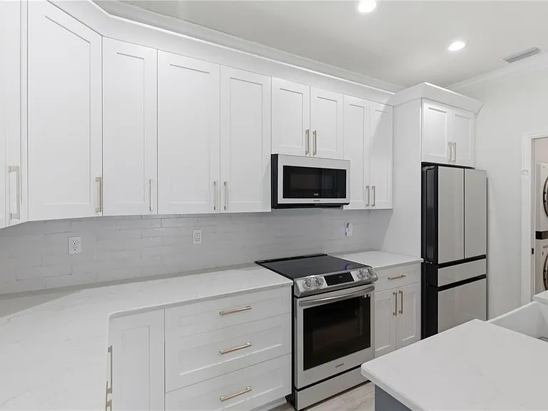 3944 Watson Dr — Photo 9