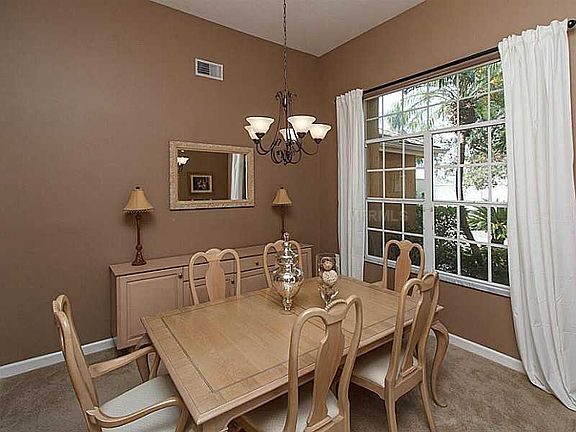 3rd image of 388 Laurenburg Ln