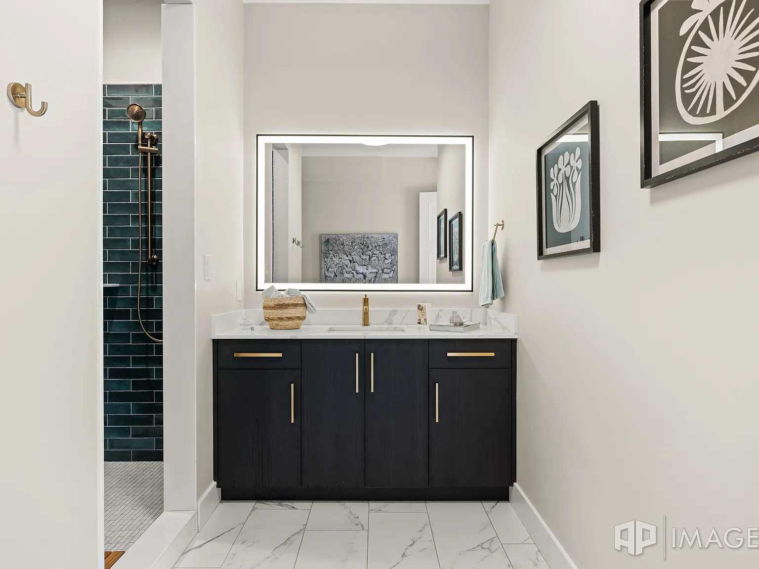 2 bed, 1456 sqft, $5,500 — Photo 2