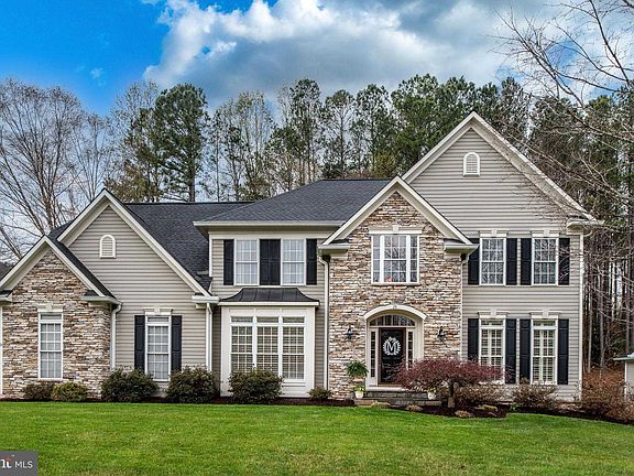 5th image of 28 Gristmill Dr