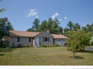 15 Washington Dr, Granby, CT 06035