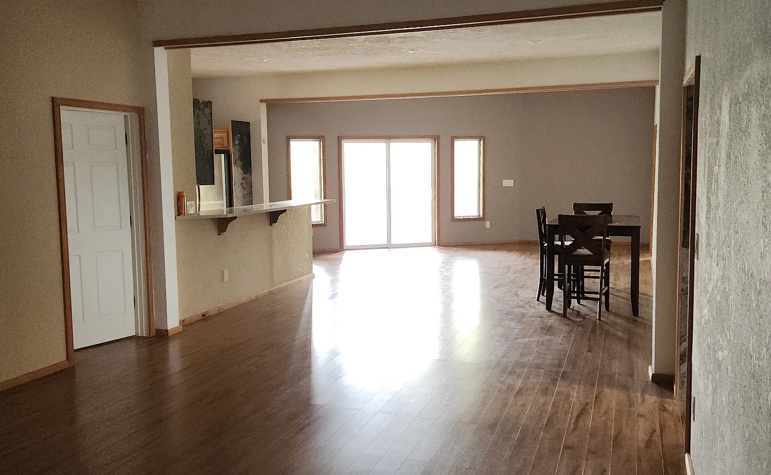 3 bed, 1900 sqft, $2,850 — Photo 1