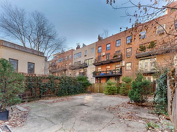 3rd image of 452 W 23rd St APT A