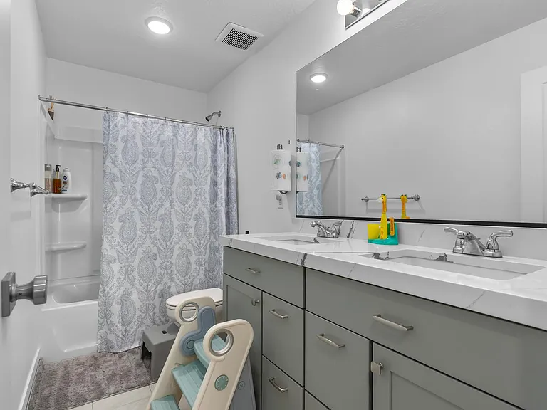 2156 N Wallflower Dr — Photo 26