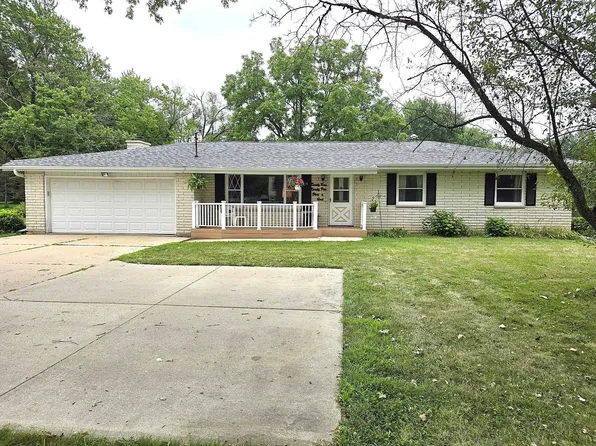 2424 Shopiere Rd, Beloit, WI 53511