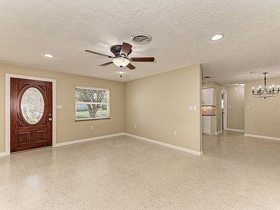 3rd image of 7349 Starfish Dr
