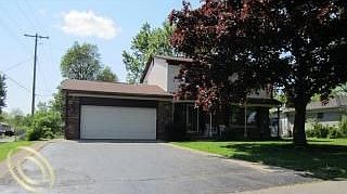2nd image of 1219 Heyden Ave