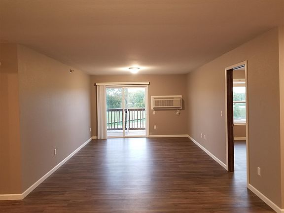 4th image of 1770 10th Ave E Unit 201